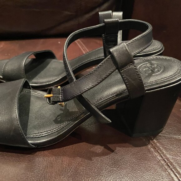 Tony Burch LAUREL 65MM BLACK size 6.5 - missing right ankle strap - Picture 6 of 7